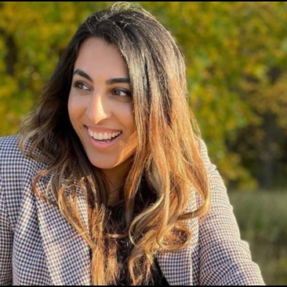 Meet your Posher, Nabiha